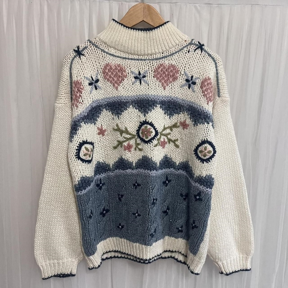 Women's Multicolor Patterned Sweater